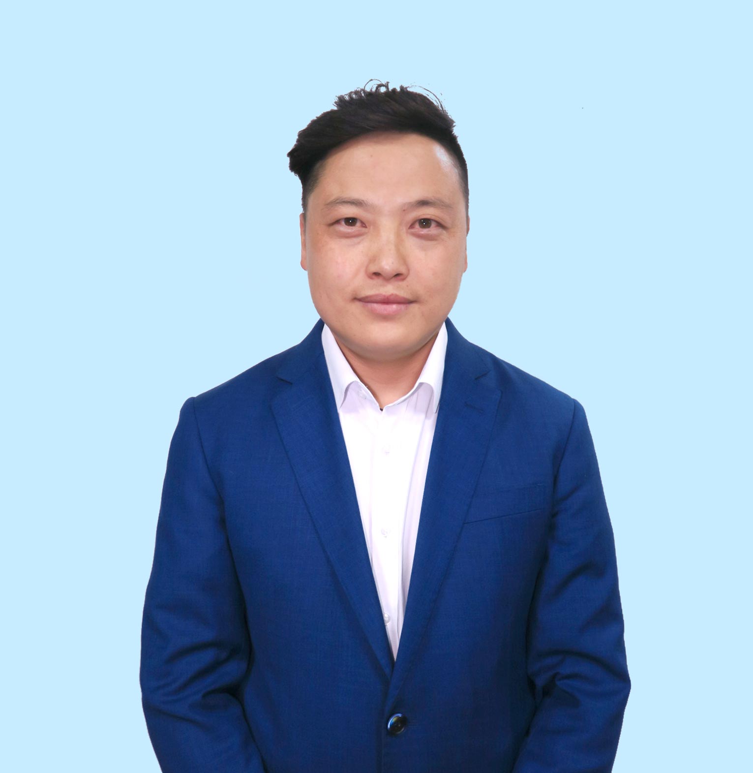 腾明杰